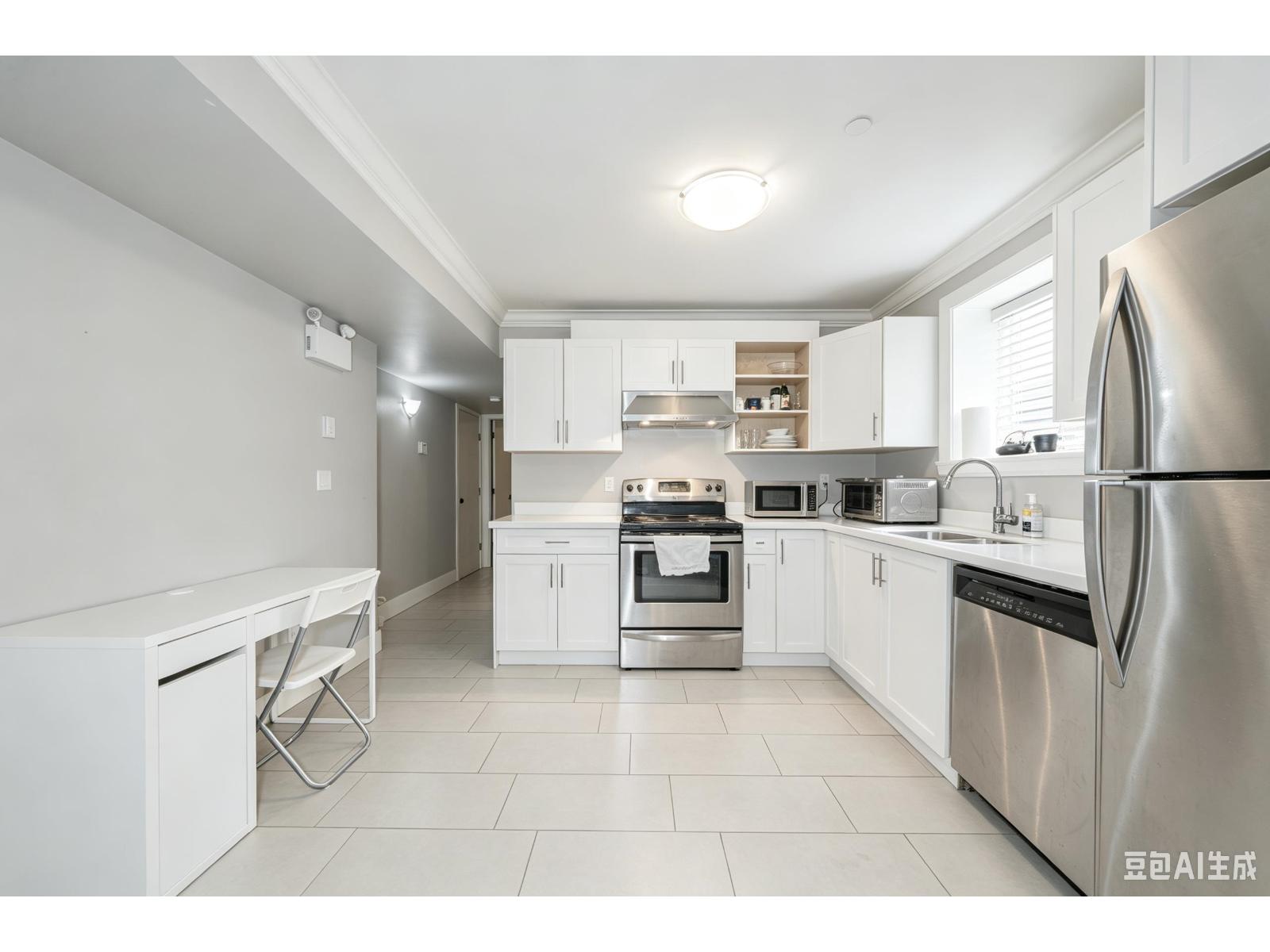 15807 BUENA VISTA AVENUE, White Rock