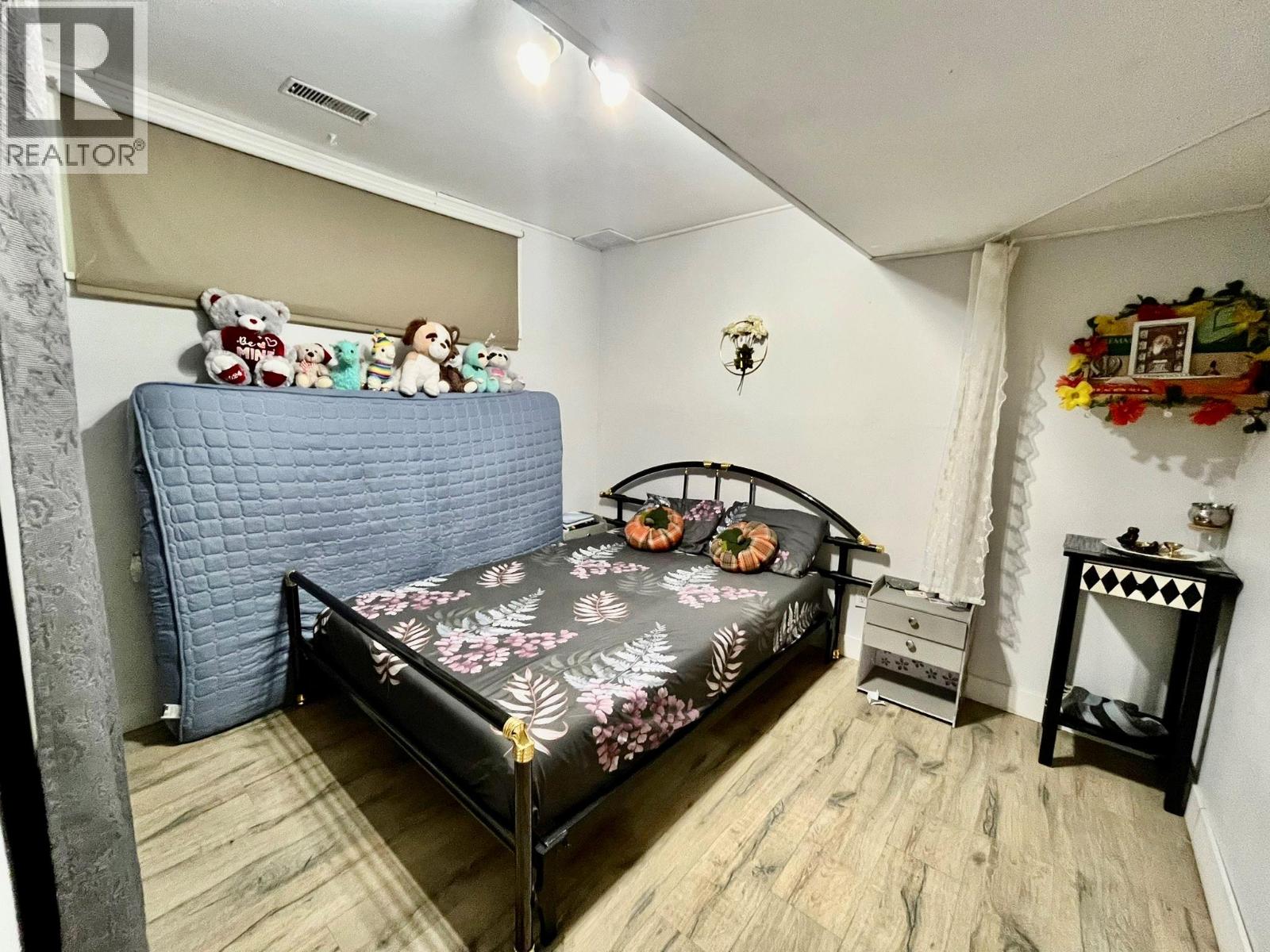 475 Hollywood Road S - 28