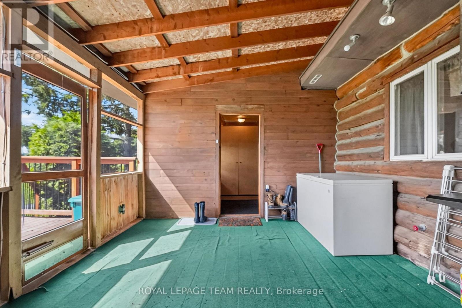 112 LATOURELL ROAD - Image 32