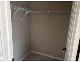 #100 13825 155 Av Nw, Edmonton, AB T6V0B8 Photo 18