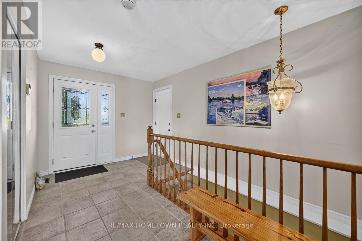 3 Bed, 2 Bath House for Sale in Ottawa – 5873 RIDEAU VALLEY DRIVE N, Ottawa – MLS# X13757978 - Image 6