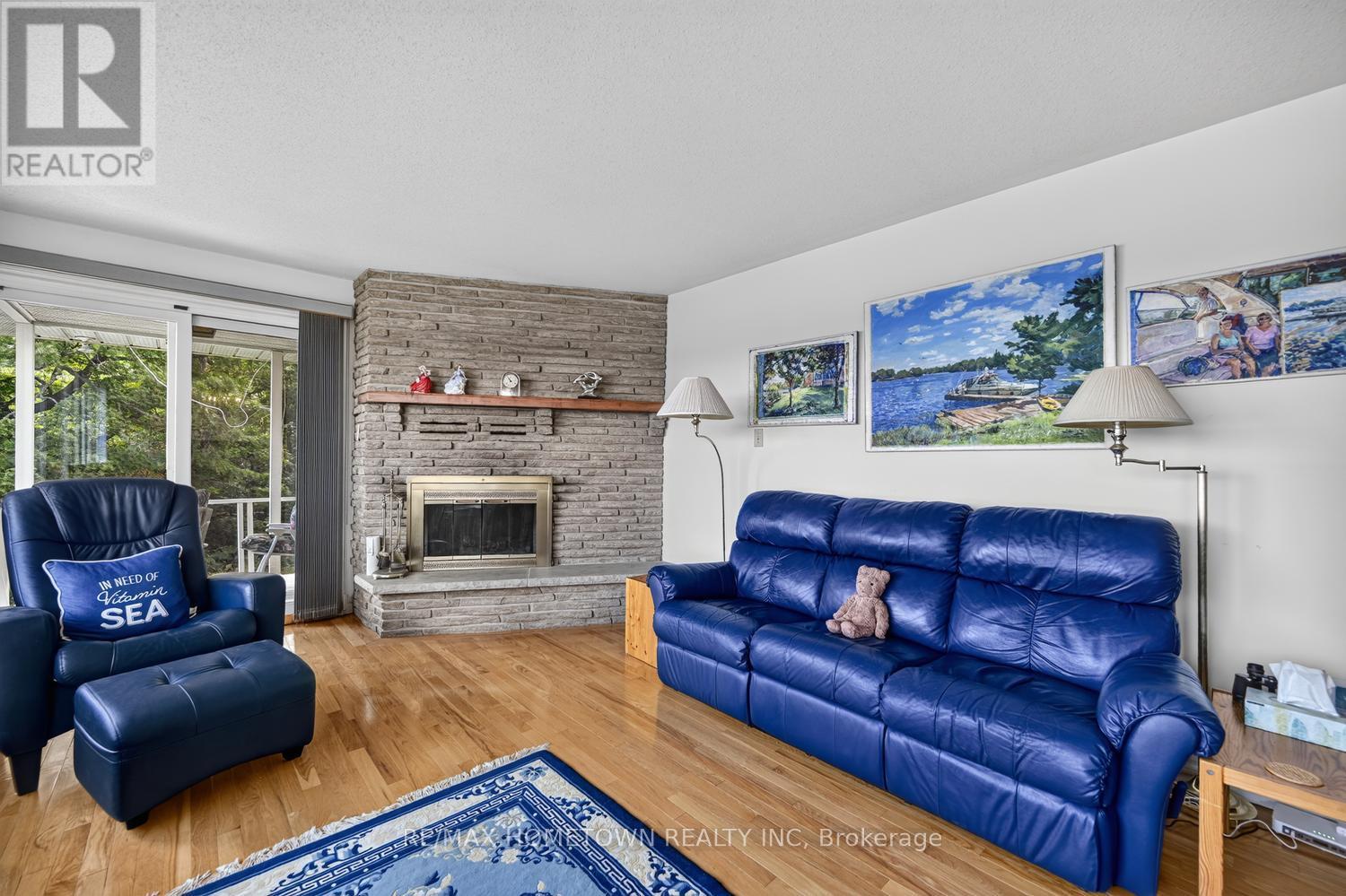 3 Bed, 2 Bath House for Sale in Ottawa – 5873 RIDEAU VALLEY DRIVE N, Ottawa – MLS# X13757978 - Image 9
