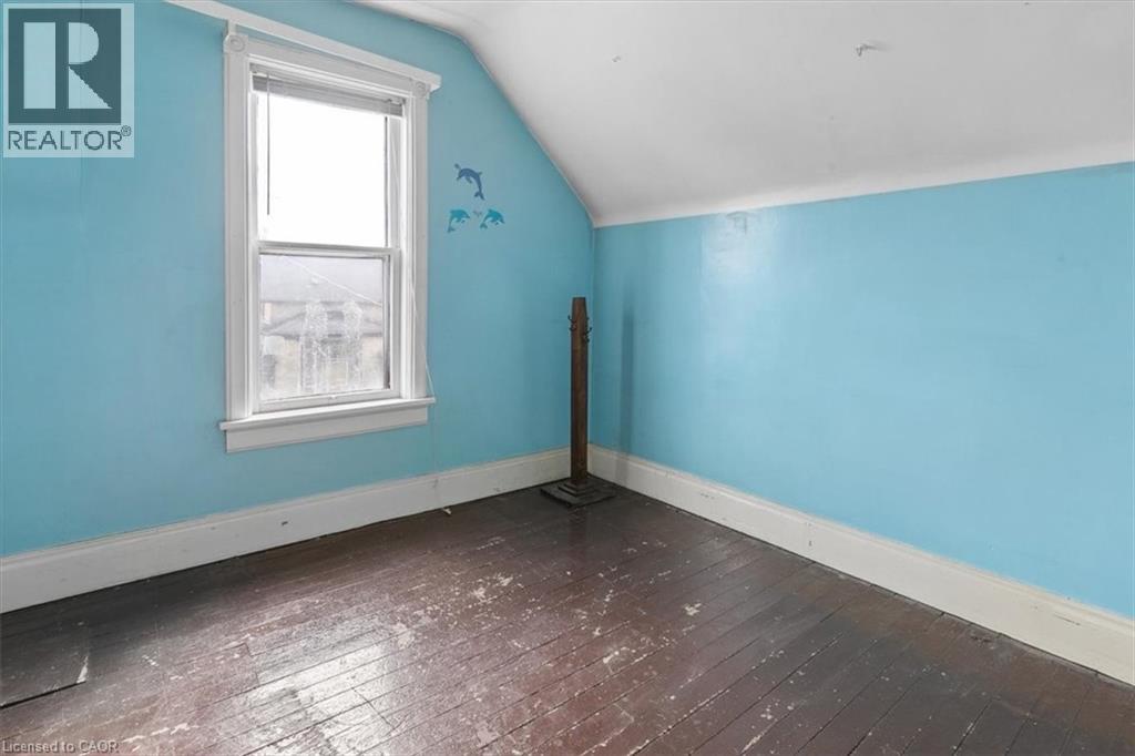 427 DUKE Street W - Image 16