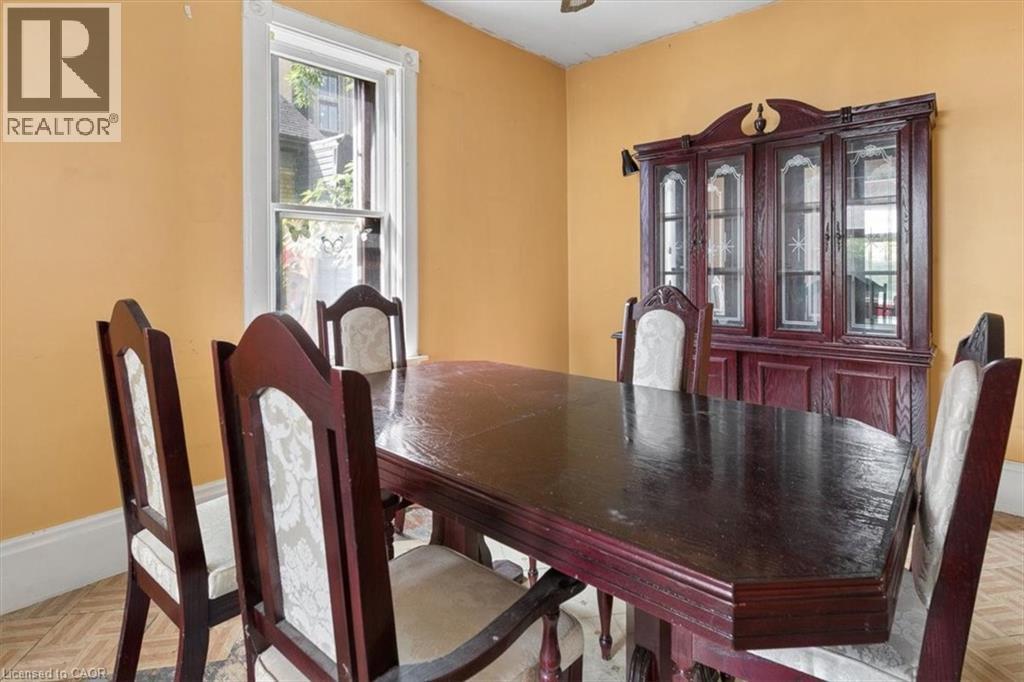 427 DUKE Street W - Image 11