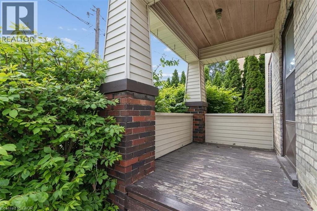 427 DUKE Street W - Image 4