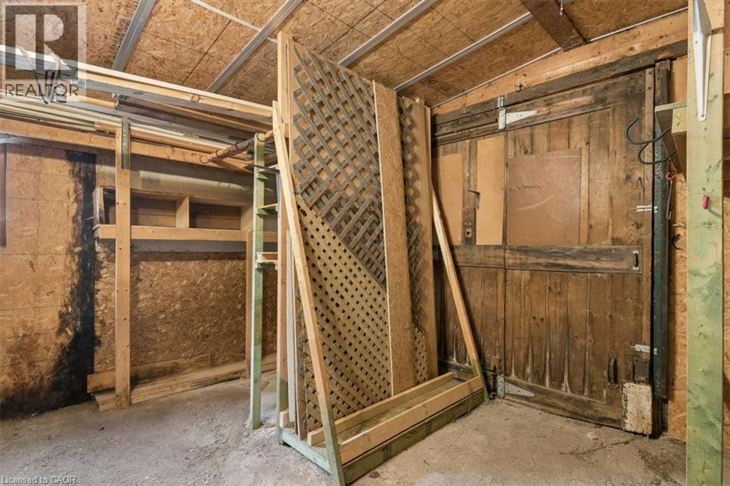 427 DUKE Street W - Image 25