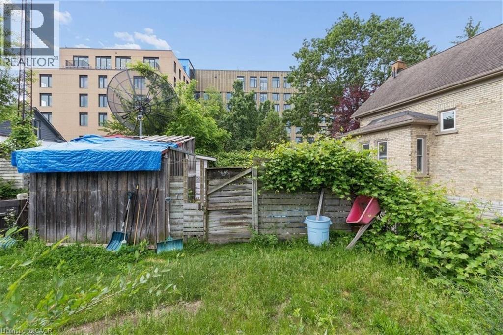 427 DUKE Street W - Image 37