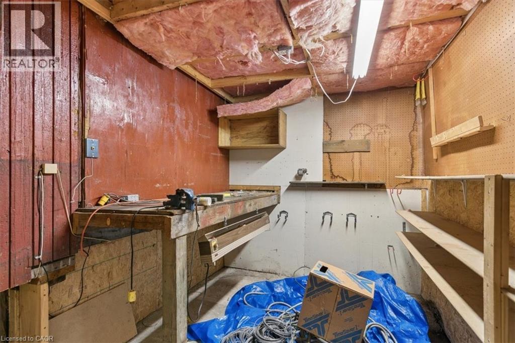 427 DUKE Street W - 28