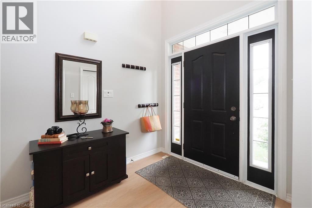 15 TREEVIEW Drive — photo 3