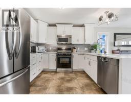 4pc Ensuite bath - 430 Twilight Trail, Chatham, ON N7L0B9 Photo 9