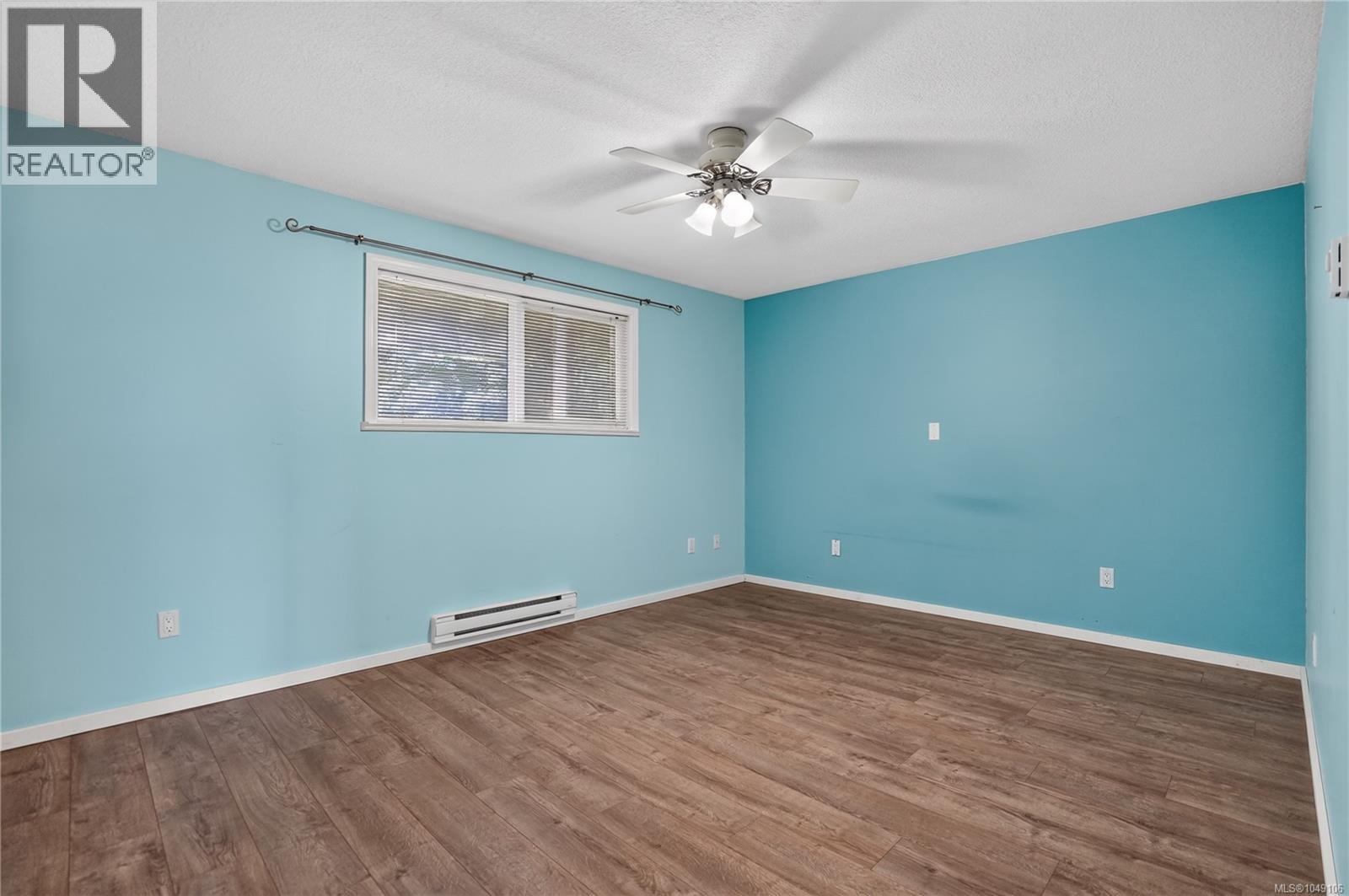 4594 Alwyn St - 17
