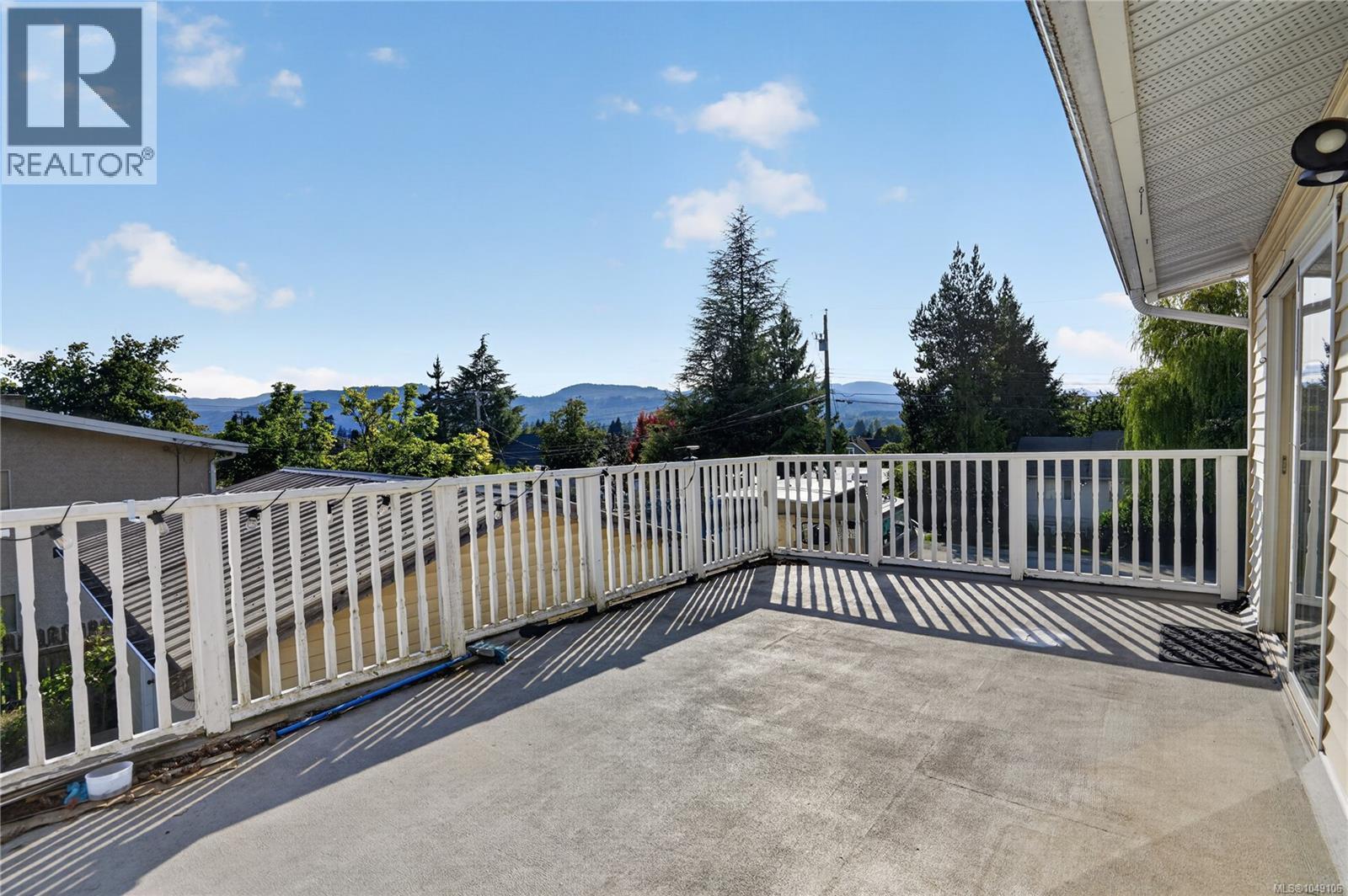 4594 Alwyn St - 30