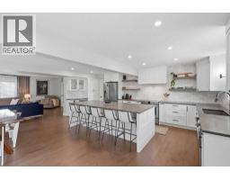87 Couture Crescent Sw, Calgary, AB T3E7R3 Photo 14