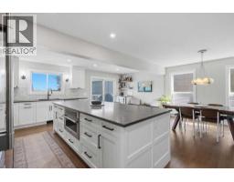 87 Couture Crescent Sw, Calgary, AB T3E7R3 Photo 18