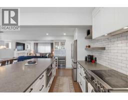 87 Couture Crescent Sw, Calgary, AB T3E7R3 Photo 16