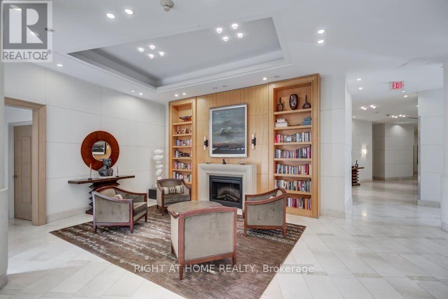 #107 509 BEECROFT AVENUE - 30
