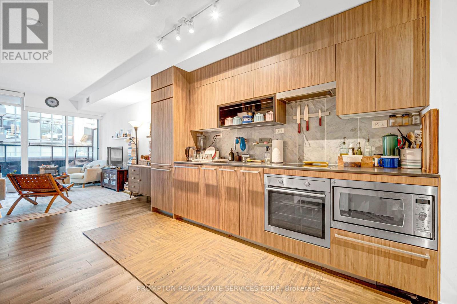 #208 90 QUEENS WHARF ROAD - 10