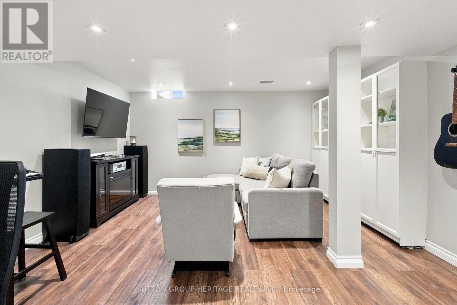1517 FIELDGATE DRIVE - Image 25