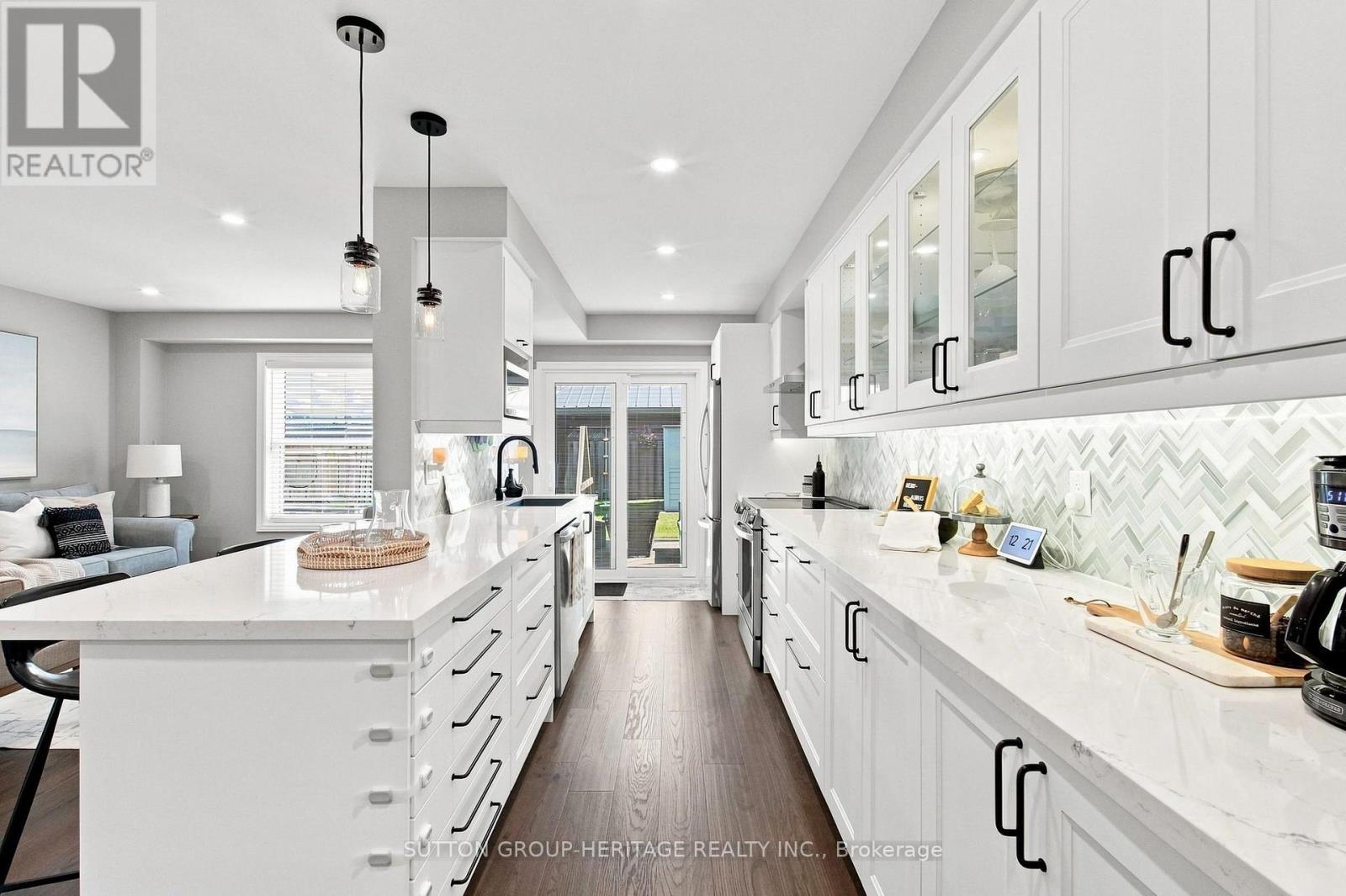 1517 FIELDGATE DRIVE - Image 7