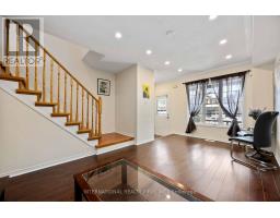 Bedroom 3 - 340 Flagstone Way, Newmarket, ON L3X2R8 Photo 6
