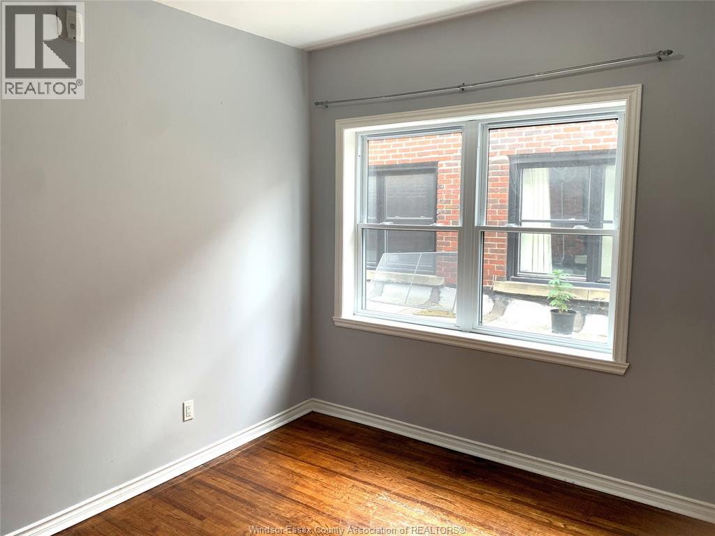 220 Erie Street West — photo 14