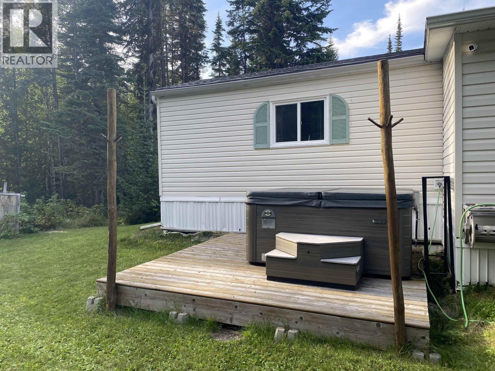 3061 THEE COURT - 16