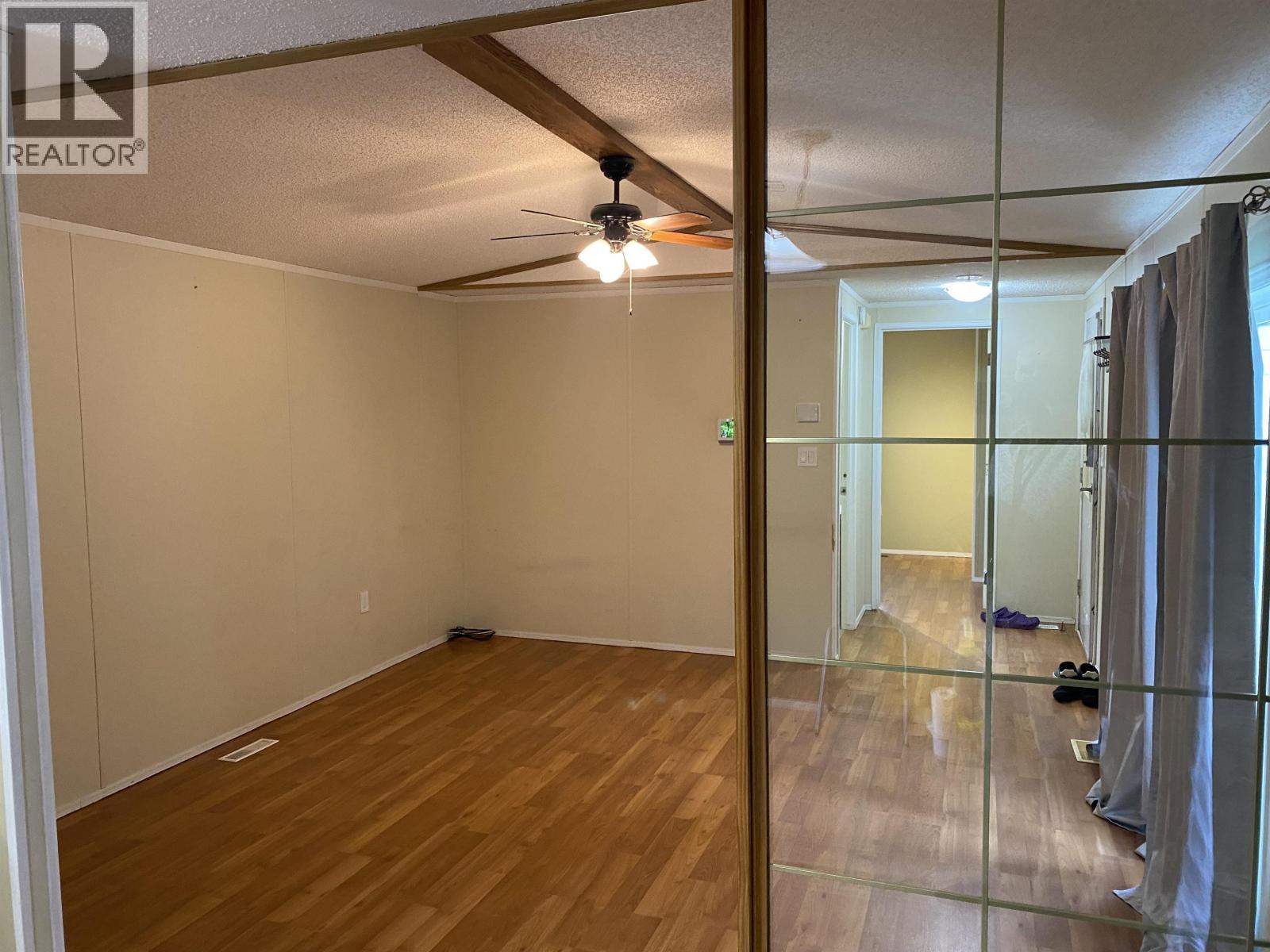3061 THEE COURT - 7