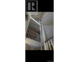 1 500 Marsett Pl, Saanich, BC V8Z7J1 Photo 19