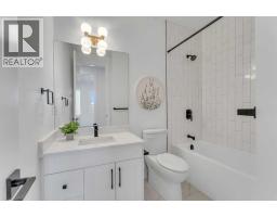 612 22 Avenue NE - photo 31