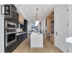 612 22 Avenue NE - photo 5