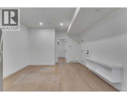 612 22 Avenue NE - photo 36