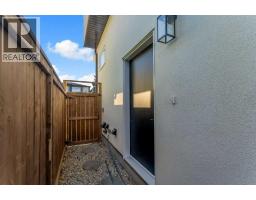 612 22 Avenue NE - photo 34