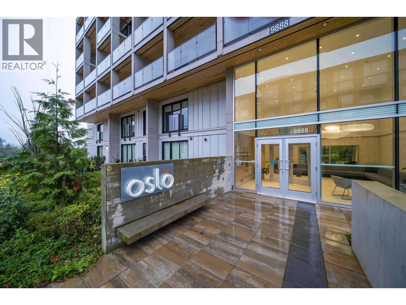 412 9888 UNIVERSITY CRESCENT, Burnaby — photo 2