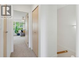 Kitchen - 16 1019 North Park St, Victoria, BC V8T5L4 Photo 9