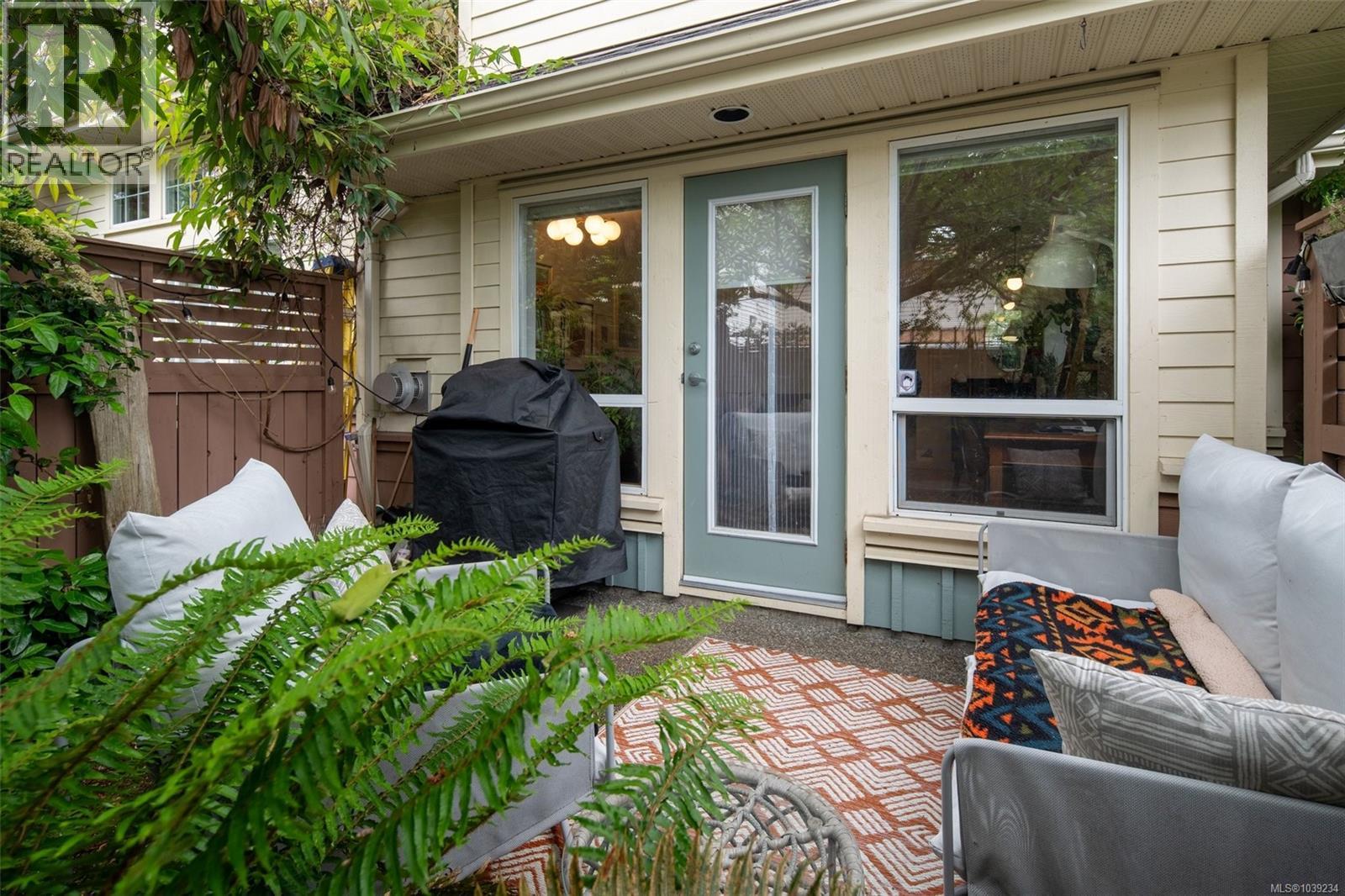 #16 1019 North Park St - Image 15