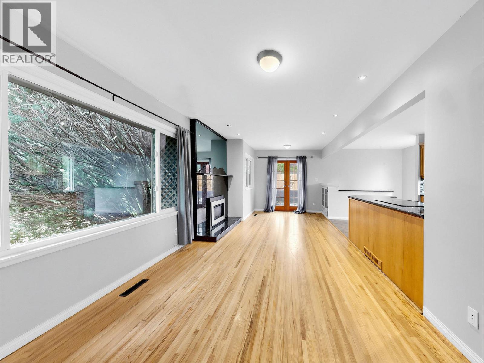 2155 MOHAWK AVENUE, Coquitlam — photo 3