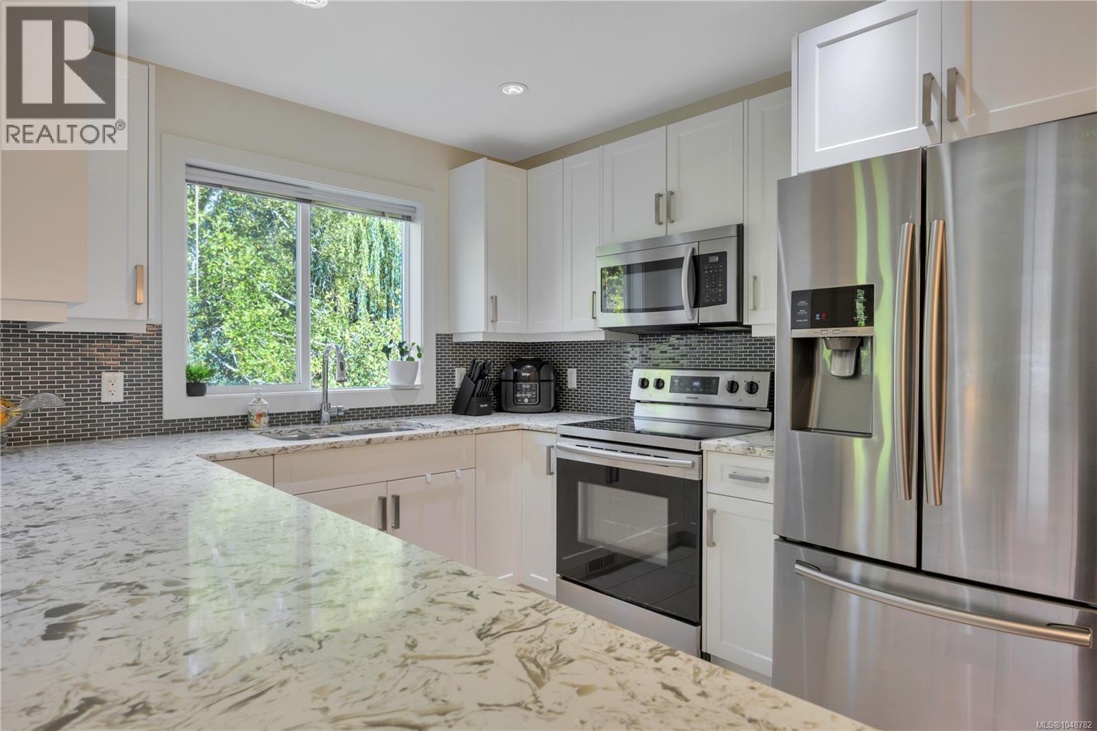 3397 Pinestone Way, Nanaimo