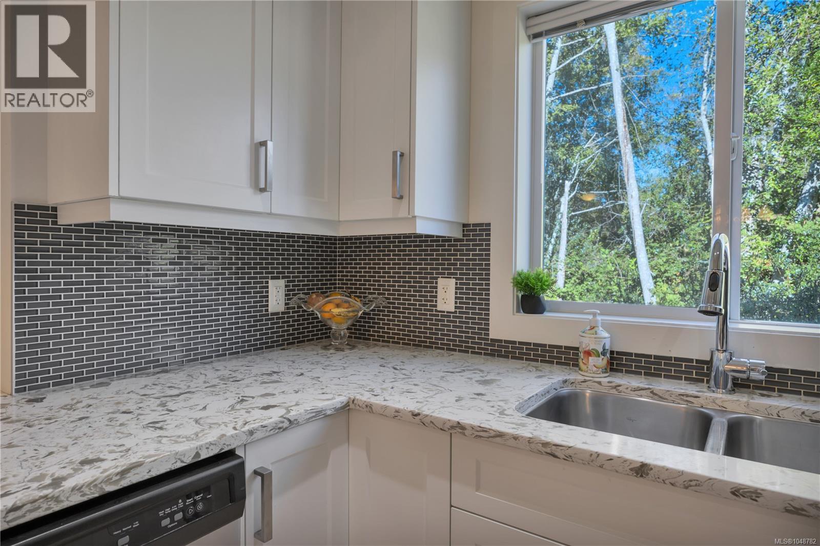 3397 Pinestone Way - 5