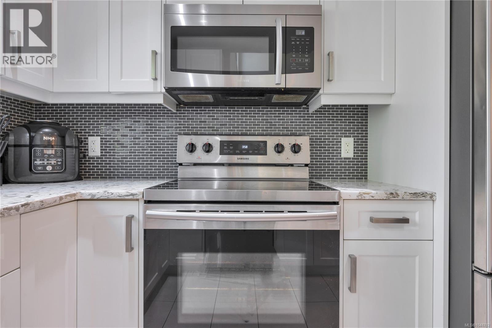 3397 Pinestone Way, Nanaimo