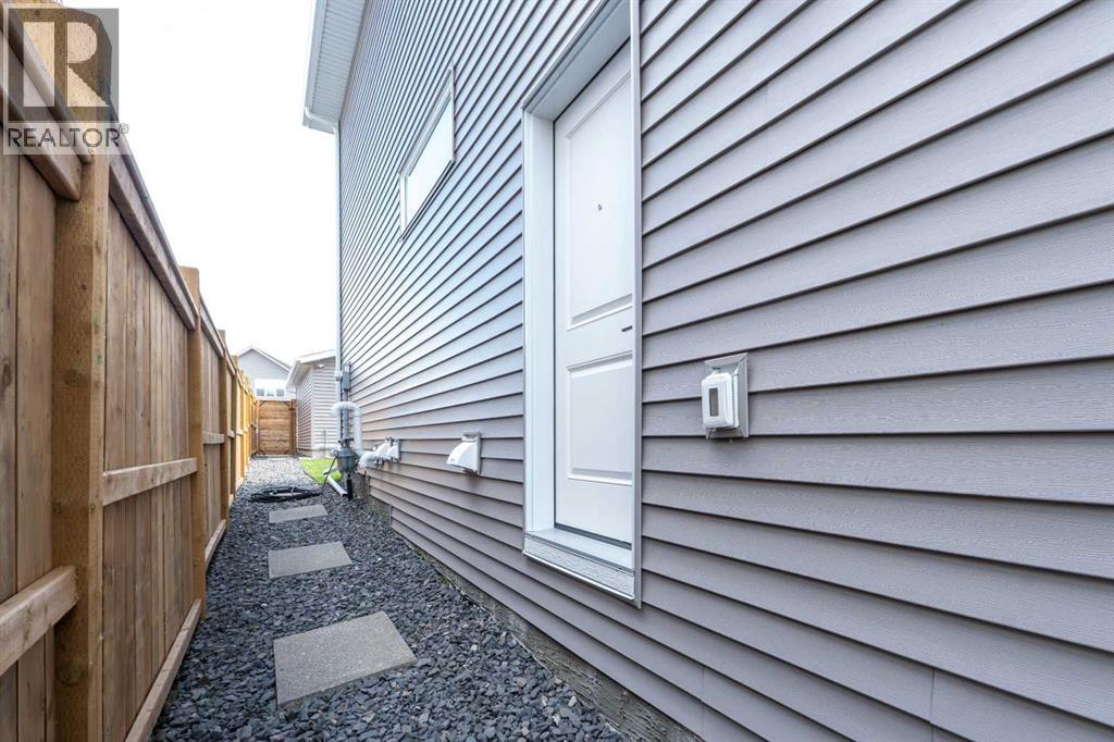 321 Ellen Park - 28