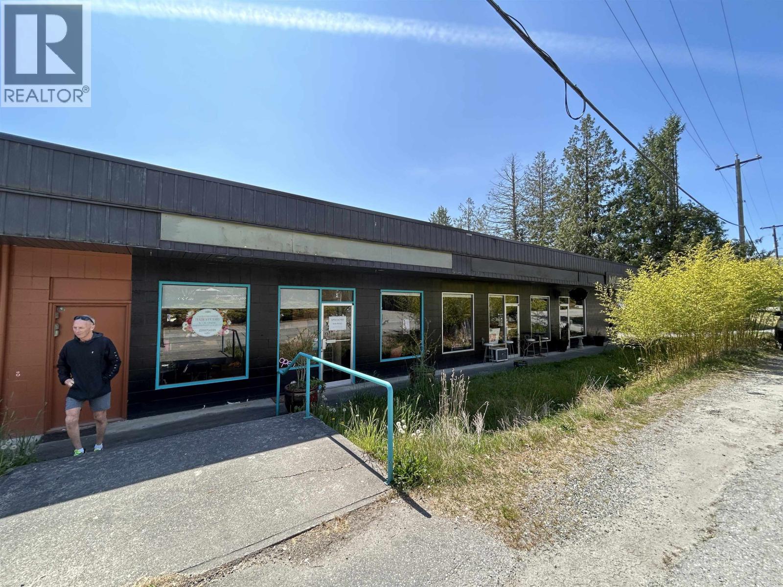 739 & 747 NORTH ROAD, Gibsons