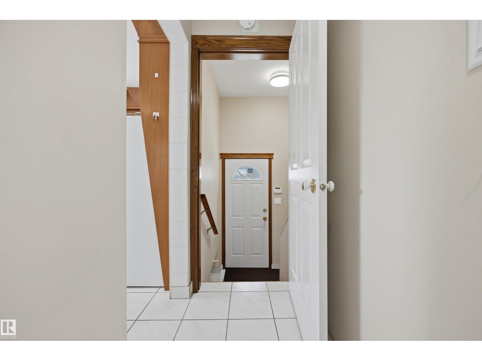 14008 94 ST NW - 24
