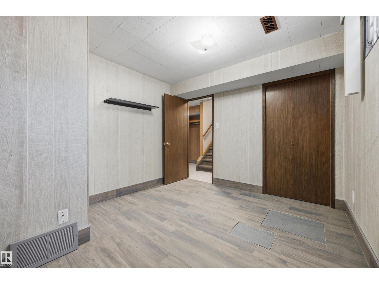 14008 94 ST NW - 29