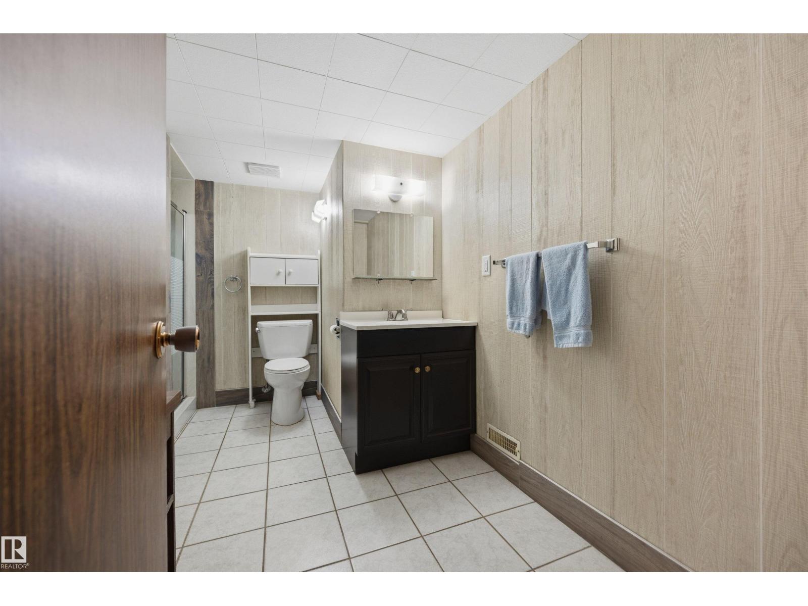14008 94 ST NW - 30