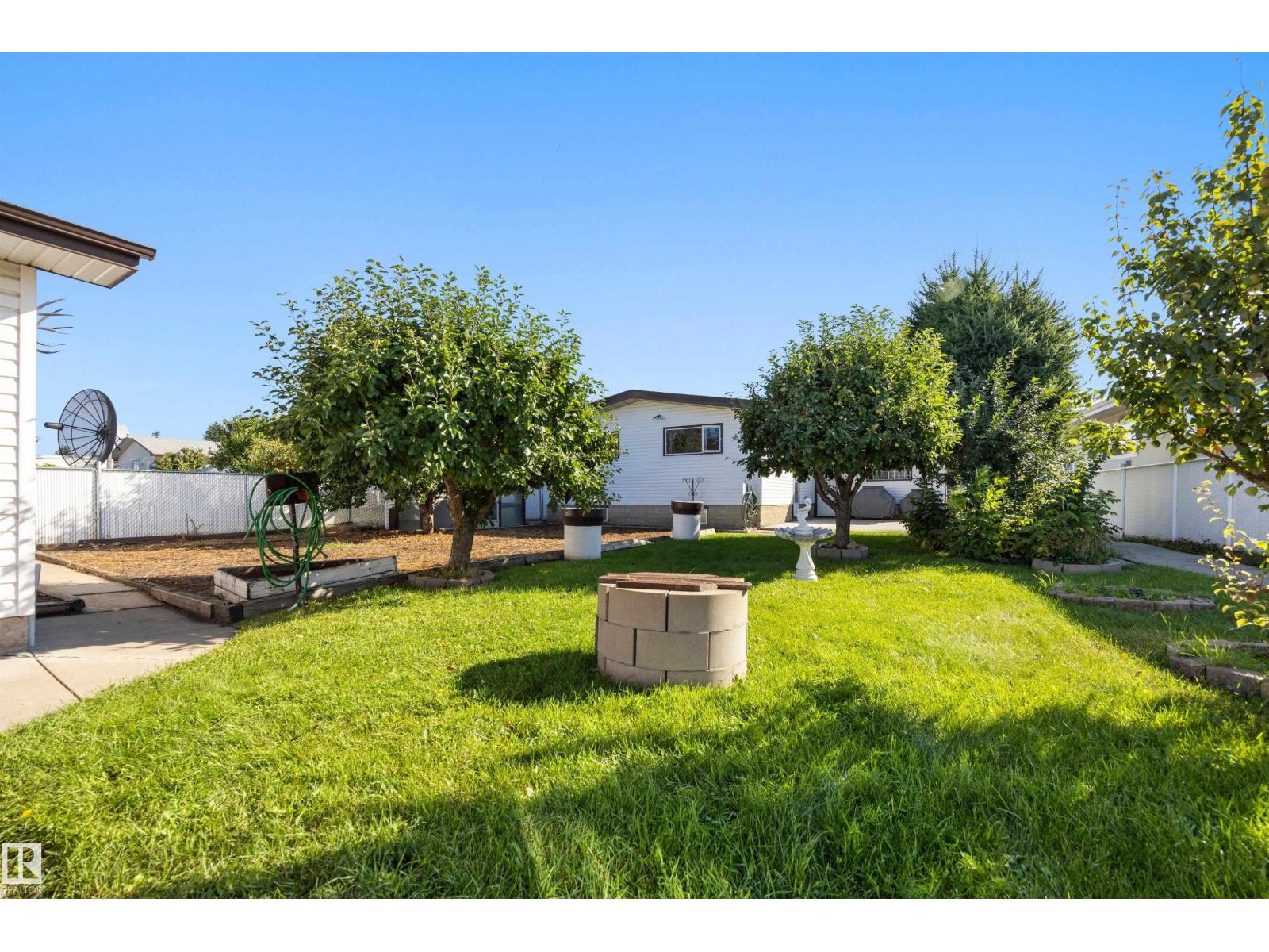 14008 94 ST NW - 49