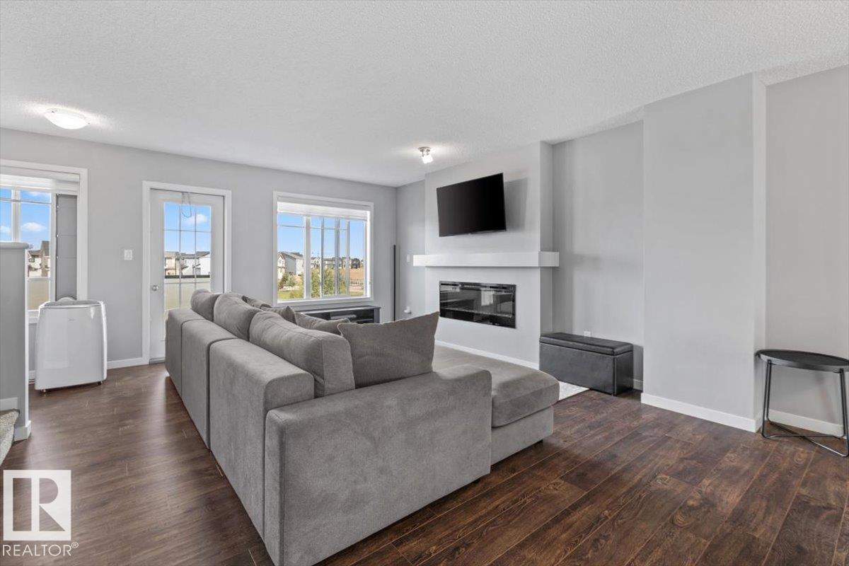 #56 2905 141 ST SW - Image 9
