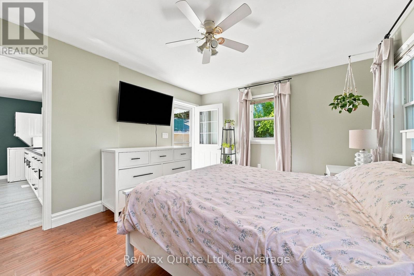 38 MADOC STREET - Image 13