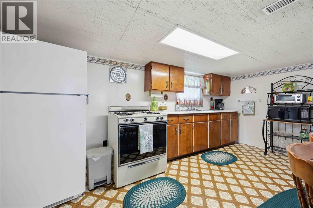 873 Michigan AVENUE - Image 28
