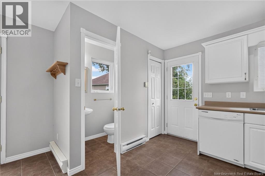 264 Glencairn - 15