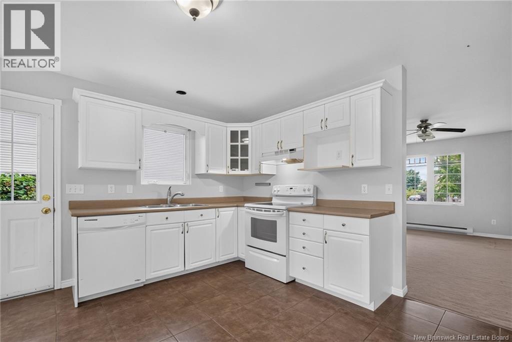 264 Glencairn - Image 16